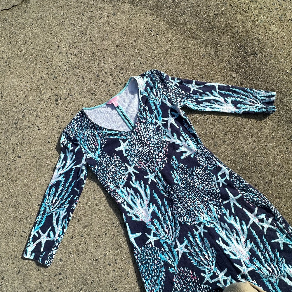 XS Lilly Pulitzer dress in Good Reef print - Picture 3 of 6